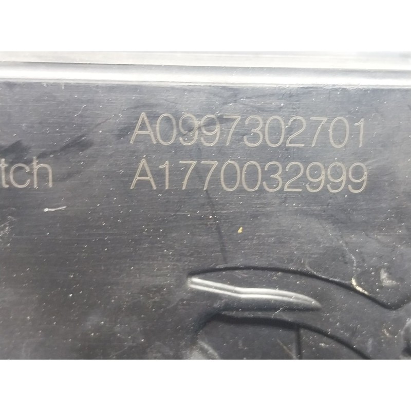 Recambio de cerradura puerta trasera izquierda para mercedes-benz clase a berlina (bm 177) referencia OEM IAM  A1770032999 