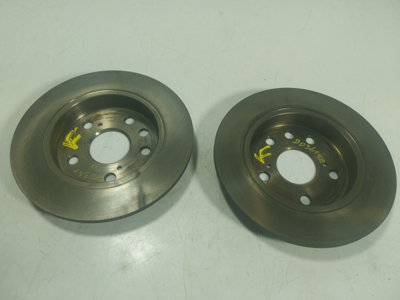 Recambio de disco freno trasero para lexus lbx hybrid 1.5 vvti hybrid (mayh10l) referencia OEM IAM   