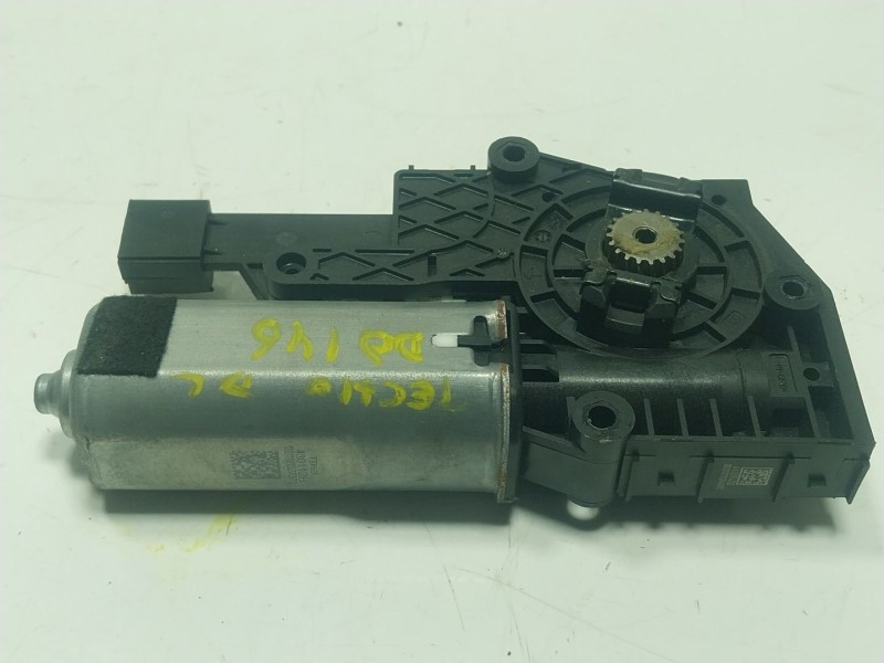 Recambio de motor techo electrico para bmw x1 (u11) sdrive 18 i referencia OEM IAM  9854523 