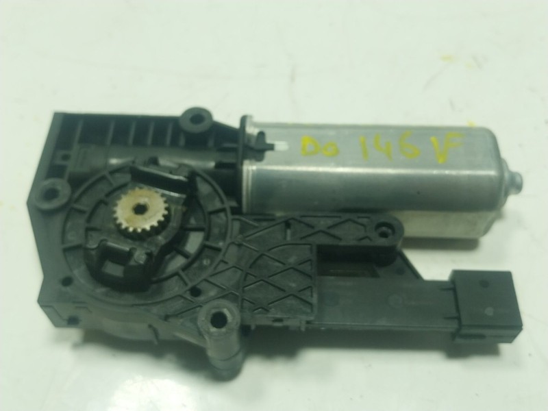 Recambio de motor techo electrico para bmw x1 (u11) sdrive 18 i referencia OEM IAM  9854524 