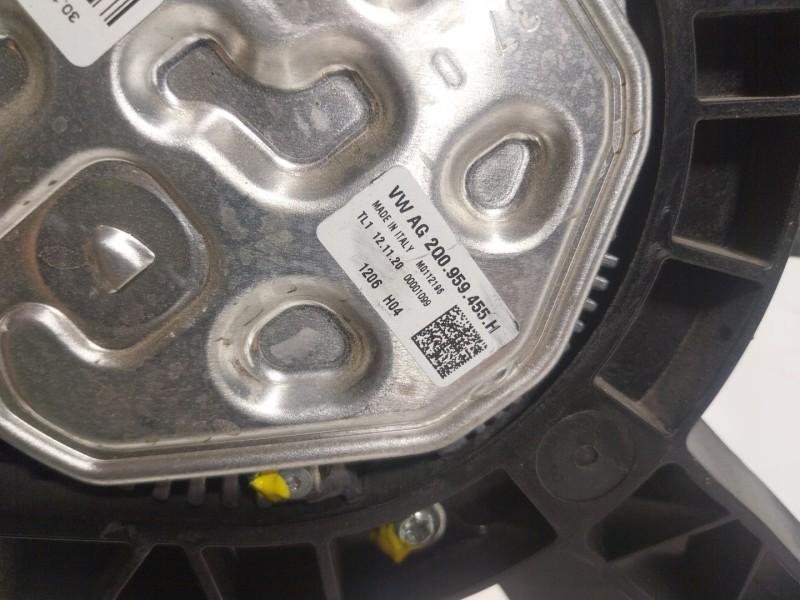 Recambio de electroventilador para volkswagen polo vi (aw1, bz1, ae1) 1.0 tsi referencia OEM IAM  2Q0959455H 