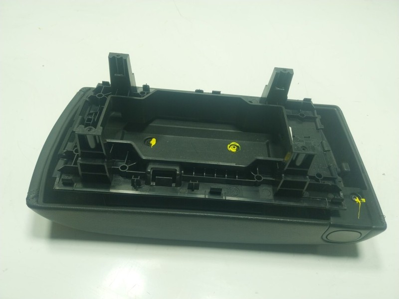 Recambio de apoyabrazos central para peugeot 508 i (8d_) 1.6 hdi referencia OEM IAM   