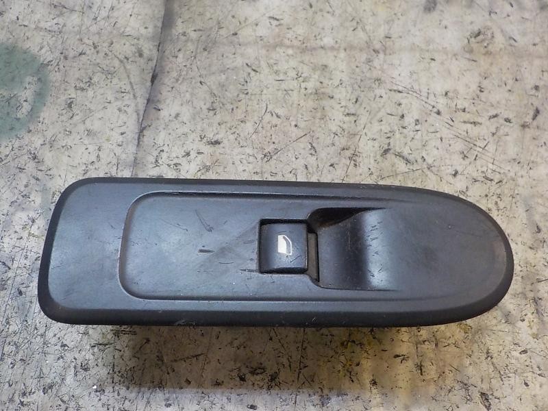 Recambio de mando elevalunas delantero derecho para peugeot 308 sport referencia OEM IAM   