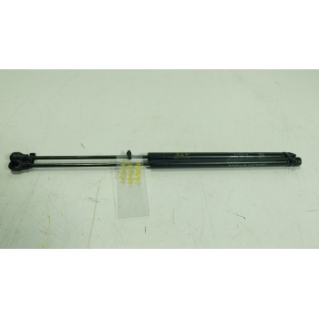 AMORTIGUADORES MALETERO / PORTON 689300W030 4833150115N 689400W030