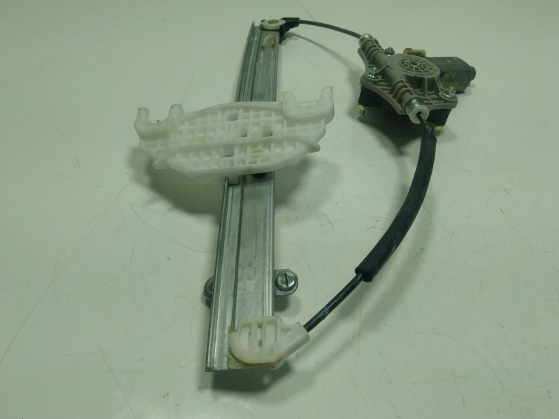 Recambio de elevalunas trasero derecho para kia stonic (yb) 1.0 t-gdi referencia OEM IAM   