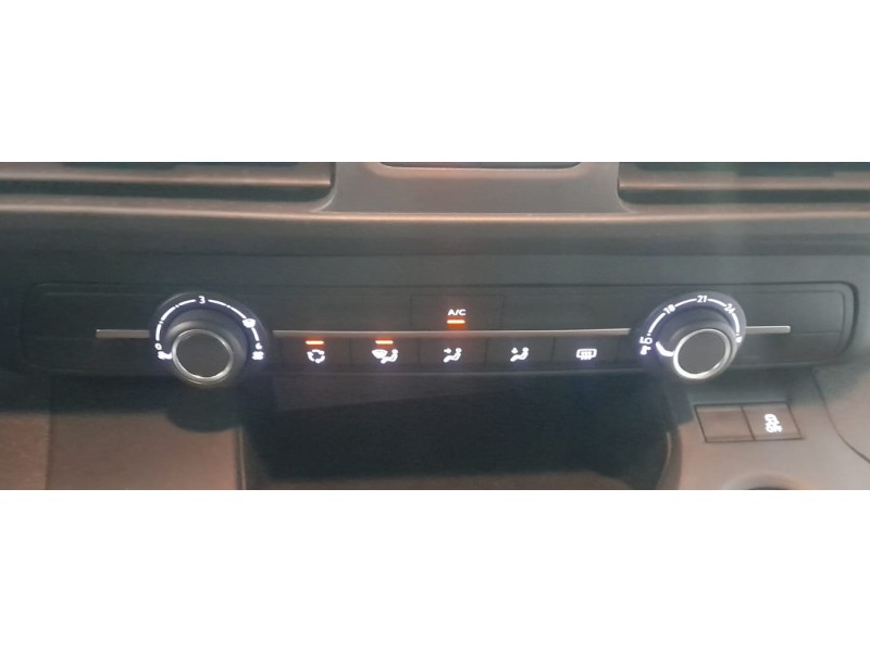 Recambio de mando climatizador para toyota proace city 1.5 dci referencia OEM IAM  98340409ZD01 