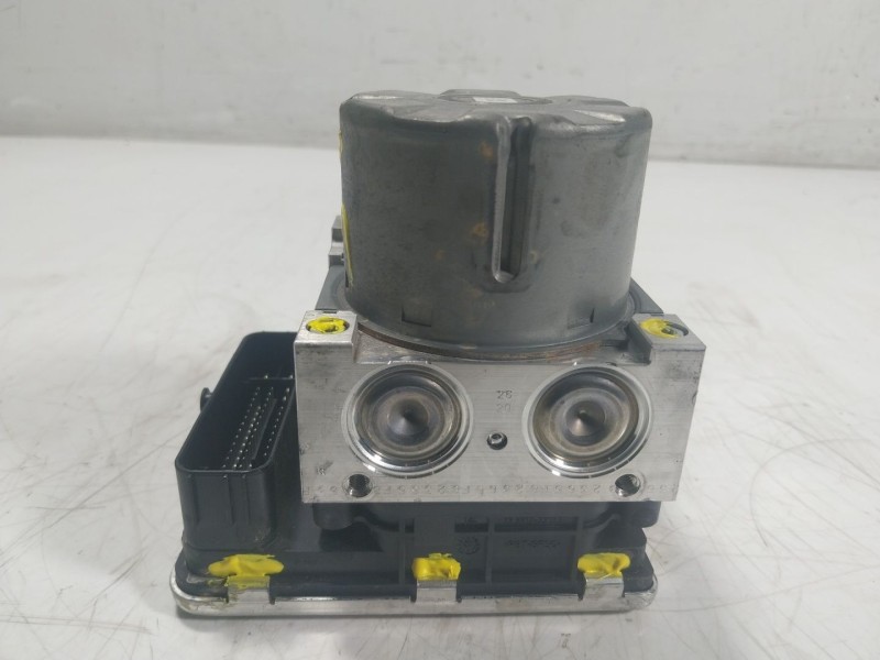 Recambio de abs para volkswagen golf vii (5g1, bq1, be1, be2) 1.6 tdi referencia OEM IAM  5Q0614517EE 