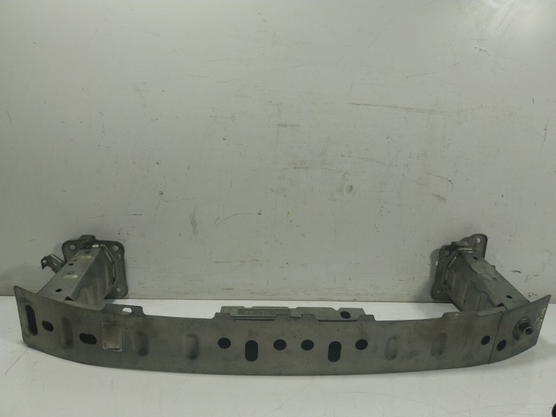 Recambio de refuerzo paragolpes delantero para ford kuga i 2.0 tdci referencia OEM IAM  3M51R000K70AA 