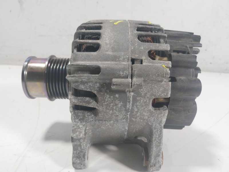 Recambio de alternador para volkswagen t-roc (a11, d11) 1.0 tsi referencia OEM IAM 04E903015 04E903015 