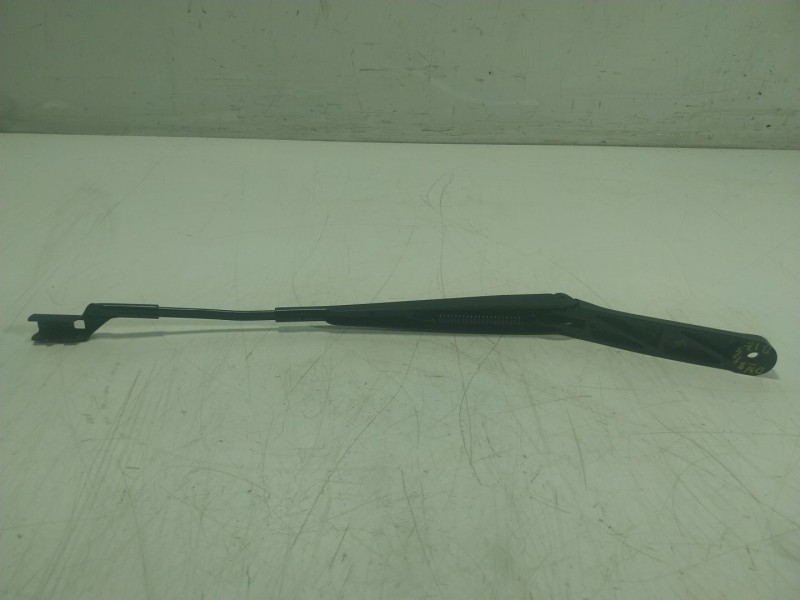 Recambio de brazo limpia delantero izquierdo para volkswagen golf viii (cd1, da1) 1.5 tsi referencia OEM IAM   