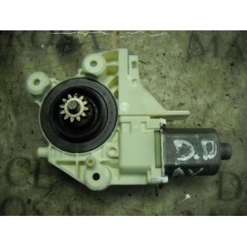 MOTOR ELEVALUNAS DELANTERO DERECHO 