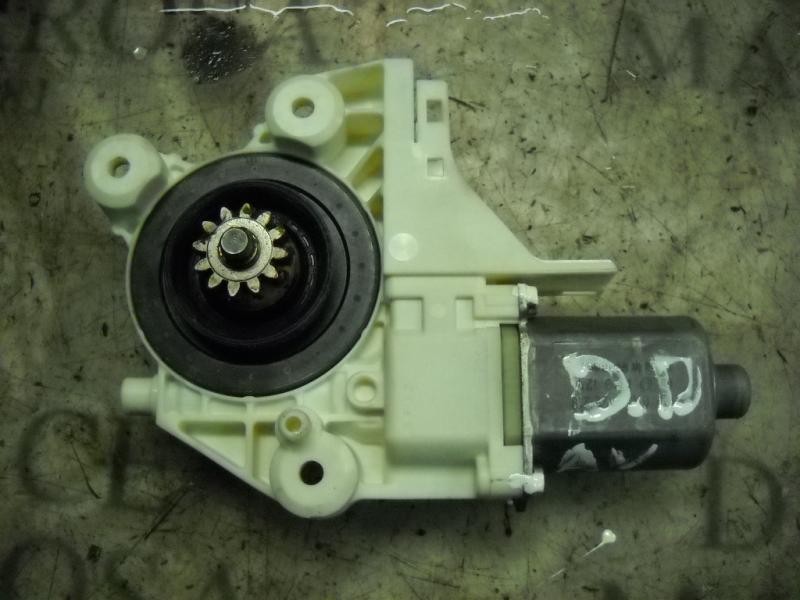 Recambio de motor elevalunas delantero derecho para ford focus berlina (cap) ghia referencia OEM IAM   