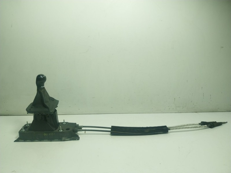 Recambio de palanca cambio para seat arona (kj7, kjp) 1.0 tsi referencia OEM IAM  2Q0711049J 