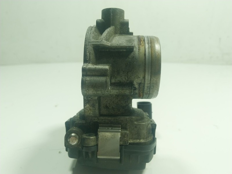 Recambio de caja mariposa para seat arona (kj7, kjp) 1.0 tsi referencia OEM IAM  04C133062C 