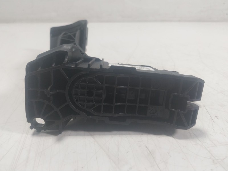 Recambio de potenciometro pedal para volkswagen golf viii (cd1, da1) 1.5 tsi referencia OEM IAM  5Q1723503K 