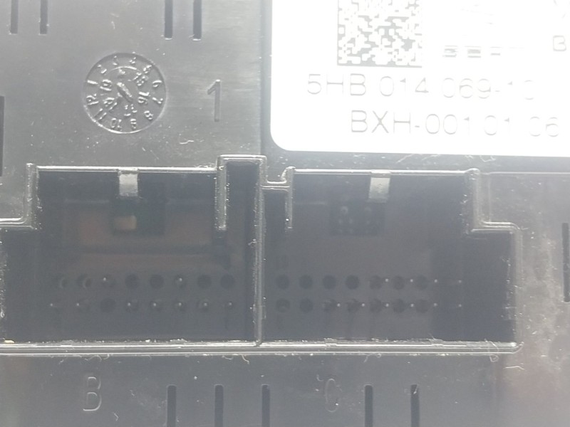 Recambio de mando climatizador para seat arona (kj7, kjp) 1.0 tsi referencia OEM IAM  6F0907044B 