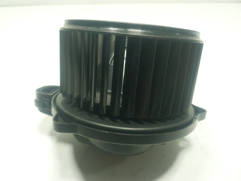 Recambio de motor calefaccion para kia stonic (yb) 1.0 t-gdi referencia OEM IAM 97113H8000 00S3B2570 