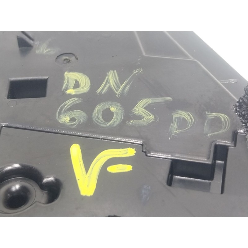 Recambio de cerradura puerta delantera derecha para kia stonic (yb) 1.0 t-gdi referencia OEM IAM 81320H8050 81320H8050 