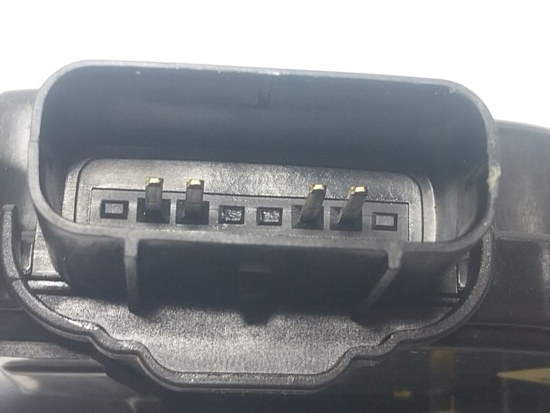 Recambio de cerradura puerta delantera derecha para kia stonic (yb) 1.0 t-gdi referencia OEM IAM 81320H8050 81320H8050 