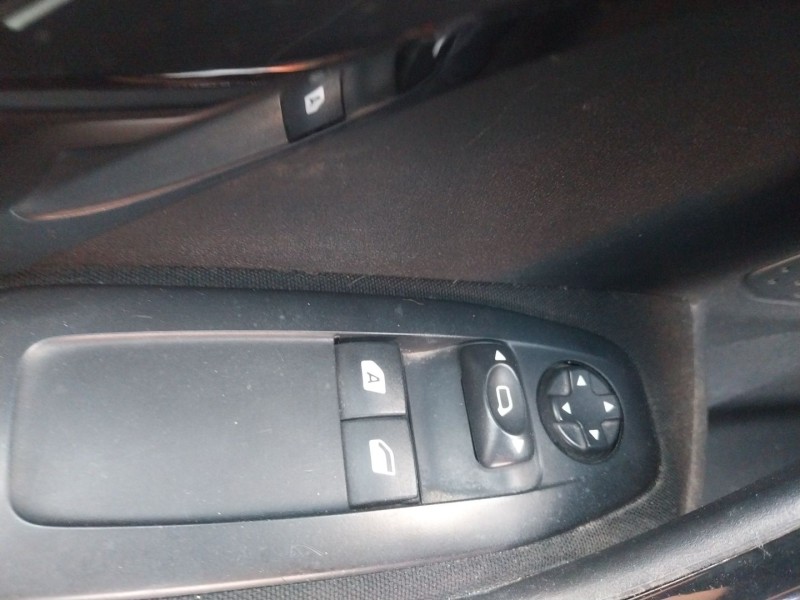 peugeot 208 i (ca_, cc_) del año 2017