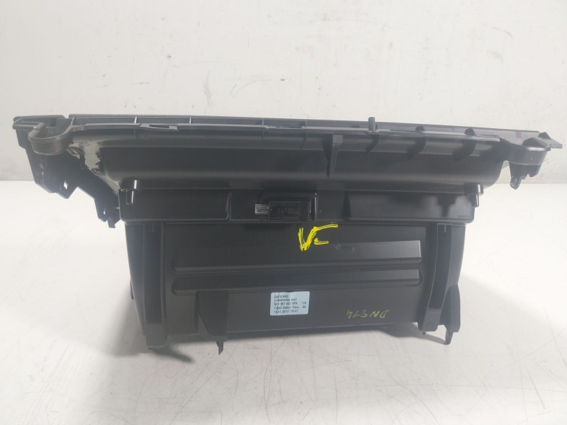 Recambio de guantera para volkswagen golf viii (cd1, da1) 1.5 tsi referencia OEM IAM  5H18570974PK 