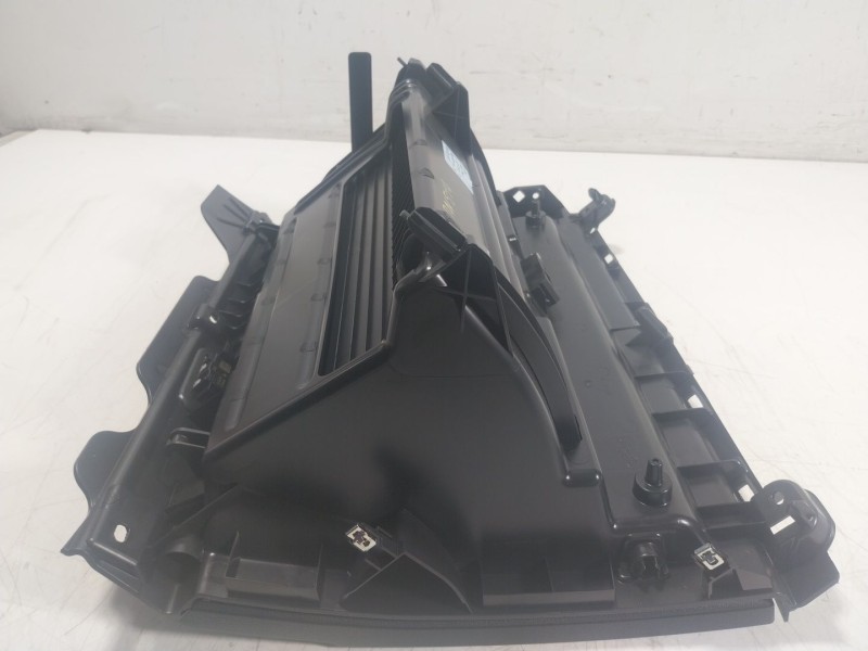 Recambio de guantera para volkswagen golf viii (cd1, da1) 1.5 tsi referencia OEM IAM  5H18570974PK 