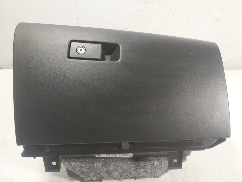 Recambio de guantera para volvo v60 ii (225) b4 mild-hybrid referencia OEM IAM  30755651 