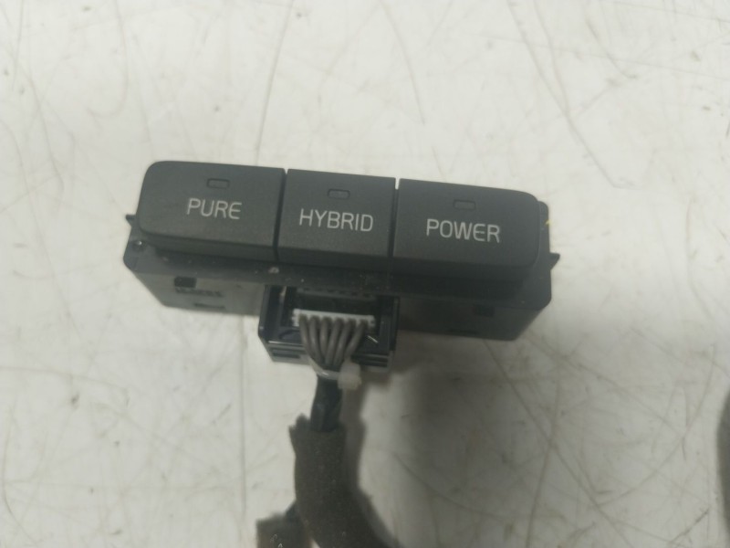 Recambio de modulo electronico para volvo v60 ii (225) b4 mild-hybrid referencia OEM IAM  31343241 