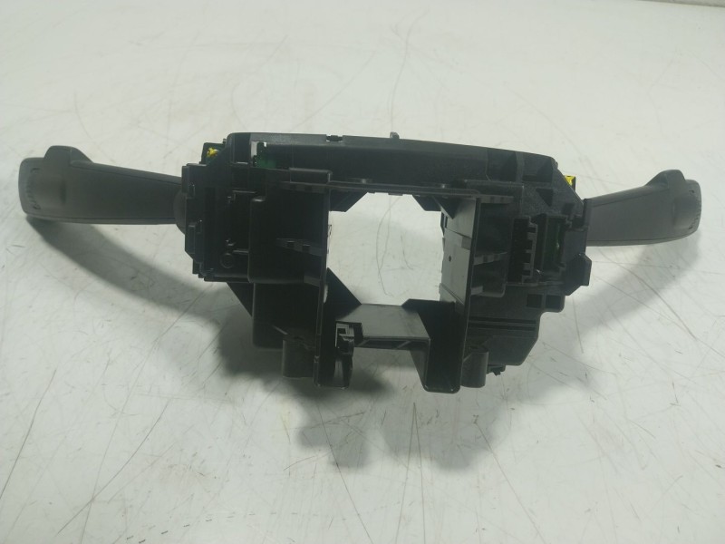 Recambio de mando intermitentes para volvo v60 ii (225) b4 mild-hybrid referencia OEM IAM  31481765 