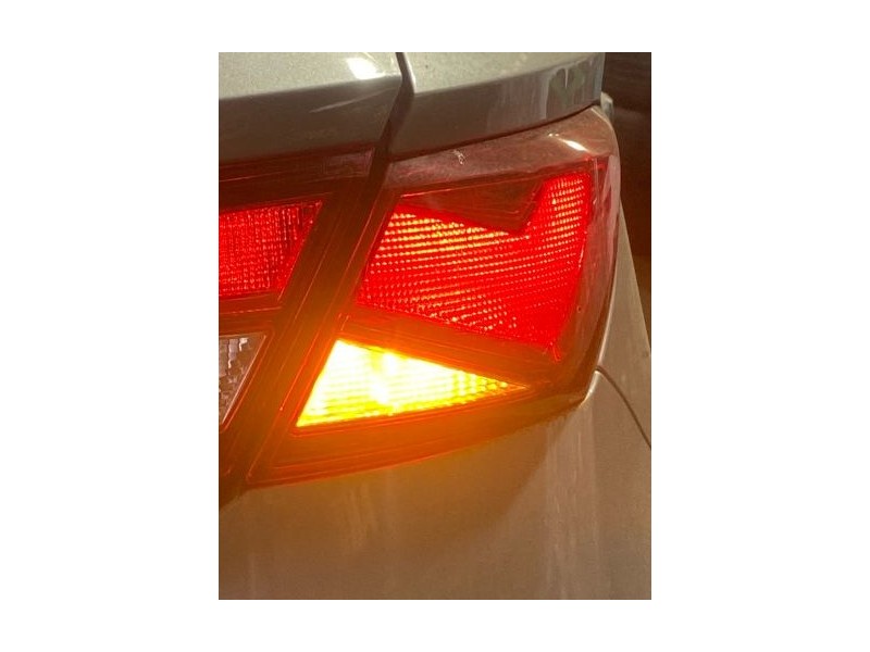 Recambio de piloto trasero derecho para seat leon (5f1) 1.2 tsi referencia OEM IAM 5F0945096D  