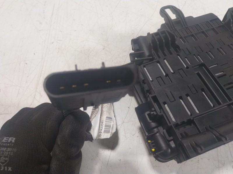 Recambio de modulo electronico para volvo v60 ii (225) b4 mild-hybrid referencia OEM IAM  31346284 