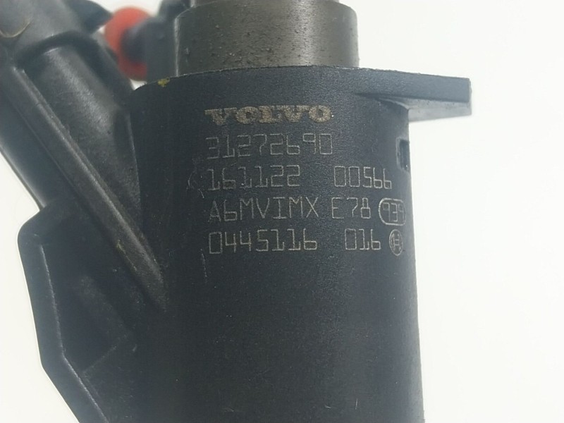 Recambio de inyector para volvo v60 ii (225) b4 mild-hybrid referencia OEM IAM  31272690 