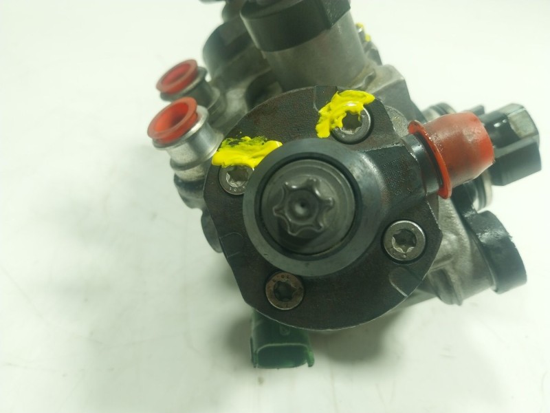 Recambio de bomba inyeccion para volvo v60 ii (225) b4 mild-hybrid referencia OEM IAM  31372081 