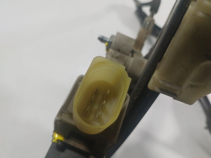 Recambio de elevalunas delantero izquierdo para bmw 3 (e90) 320 d referencia OEM IAM  6927027 