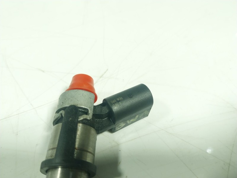 Recambio de inyector para volkswagen golf v (1k1) 2.0 gti referencia OEM IAM  06F906036A 