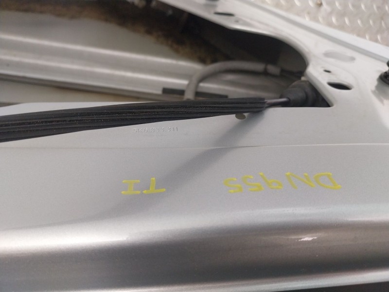 Recambio de puerta trasera izquierda para volkswagen golf vi (5k1) 2.0 tdi referencia OEM IAM   