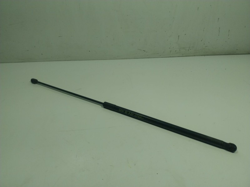 Recambio de amortiguador capot para audi a4 b8 (8k2) 2.0 tdi referencia OEM IAM  8T082335901S 