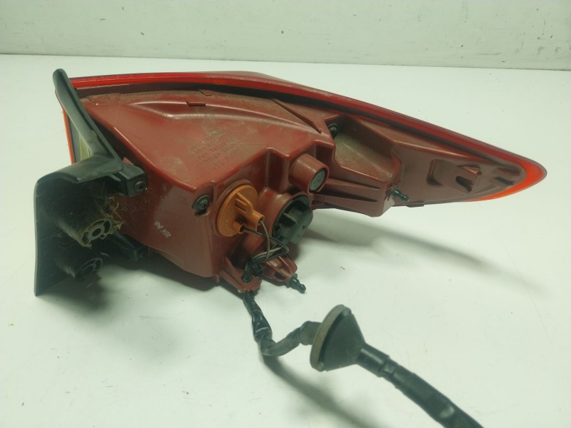 Recambio de piloto trasero izquierdo para kia stonic (yb) 1.0 t-gdi referencia OEM IAM 92401H8500  