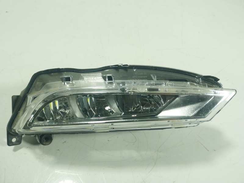 Recambio de faro antiniebla derecho para seat leon sportstourer (kl8) style referencia OEM IAM  5F0941702C 