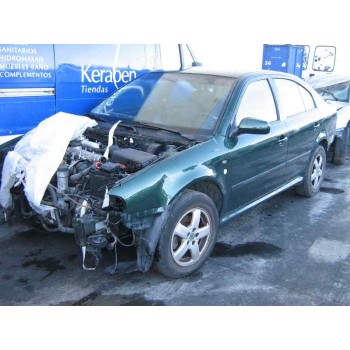 SKODA OCTAVIA BERLINA (1U2)