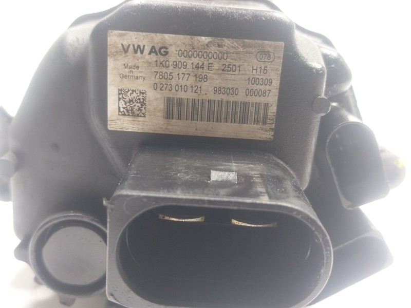 Recambio de bomba direccion para volkswagen golf vi (5k1) 2.0 tdi referencia OEM IAM  1K0909144E 