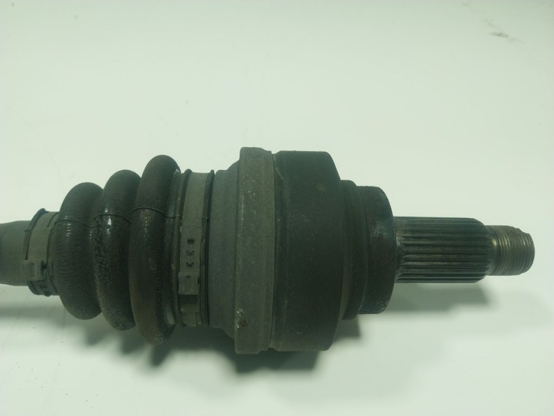 Recambio de transmision trasera derecha para bmw 3 (f30, f80) 320 d referencia OEM IAM  7597682 