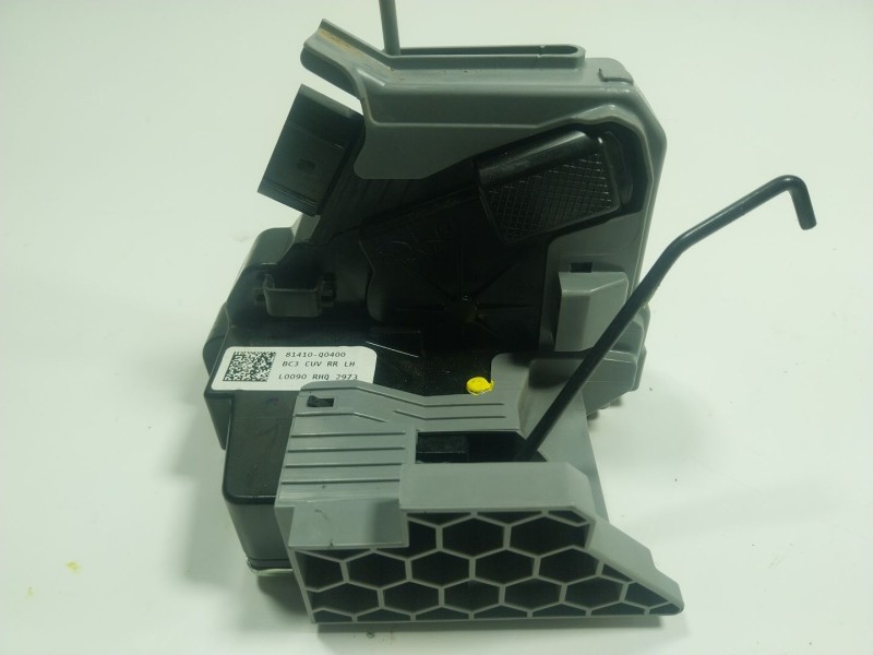 Recambio de cerradura puerta trasera izquierda para hyundai bayon (bc3) 1.0 t-gdi referencia OEM IAM  81410Q0400 