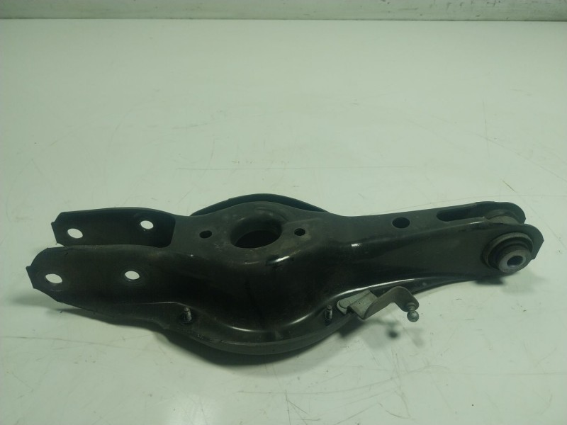 Recambio de brazo suspension inferior trasero izquierdo para bmw 3 (f30, f80) 320 d referencia OEM IAM   