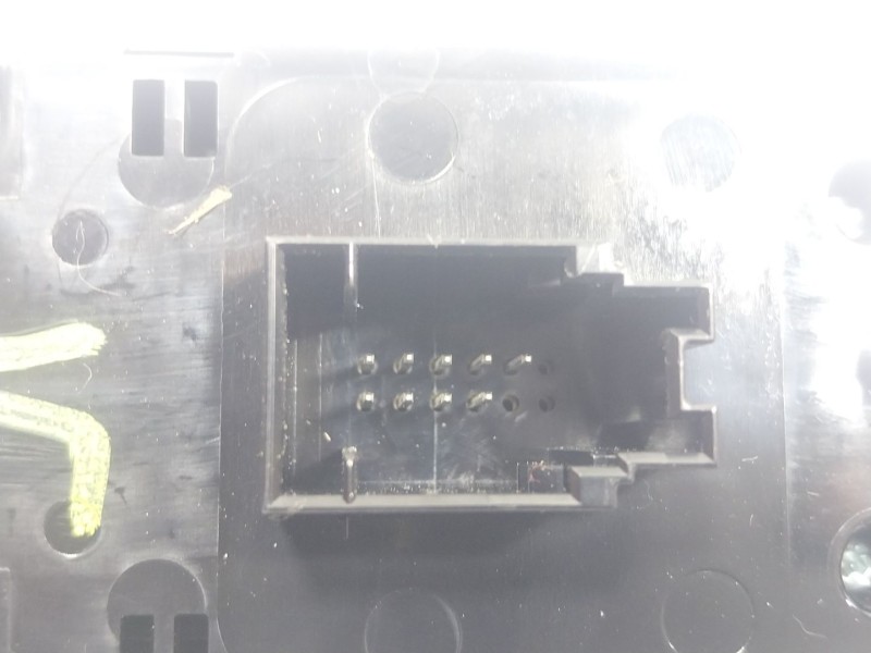 Recambio de mando elevalunas delantero izquierdo para bmw 3 (f30, f80) 320 d referencia OEM IAM  920810903 