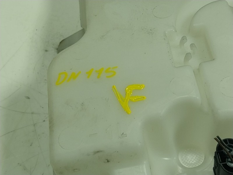 Recambio de deposito limpia para bmw 3 (f30, f80) 320 d referencia OEM IAM  724167913 