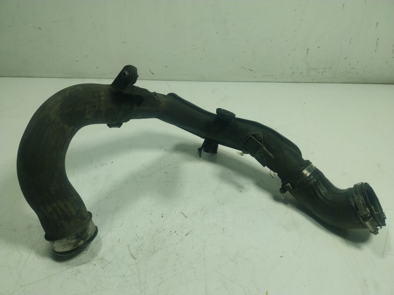 Recambio de tubo intercooler para volkswagen golf vi (5k1) 2.0 tdi referencia OEM IAM 5N0145770A 5N0145838 1K0145834T