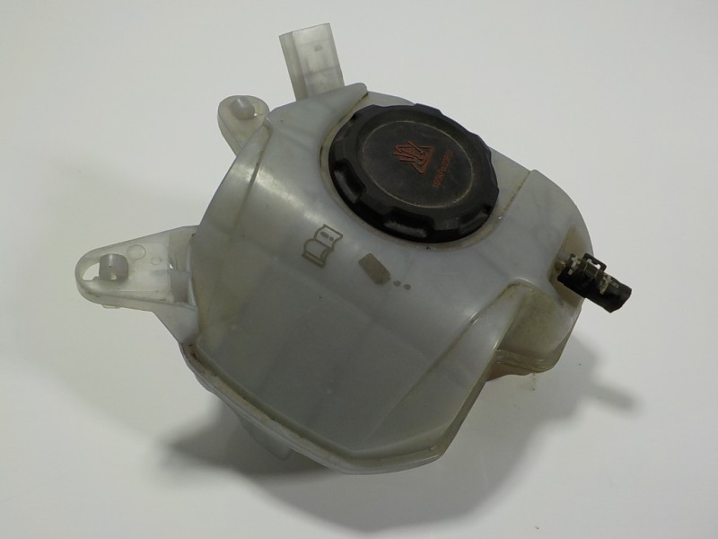 Recambio de deposito expansion para volkswagen t-cross 1.0 tsi referencia OEM IAM 2Q0121407D 2Q0121407D 