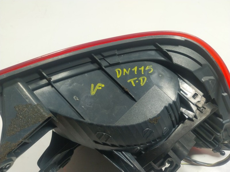 Recambio de piloto trasero derecho para bmw 3 (f30, f80) 320 d referencia OEM IAM  737278402 
