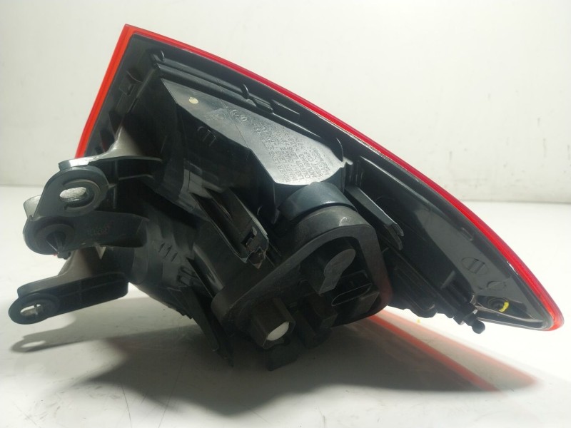 Recambio de piloto trasero izquierdo para bmw 3 (f30, f80) 320 d referencia OEM IAM  7372783 